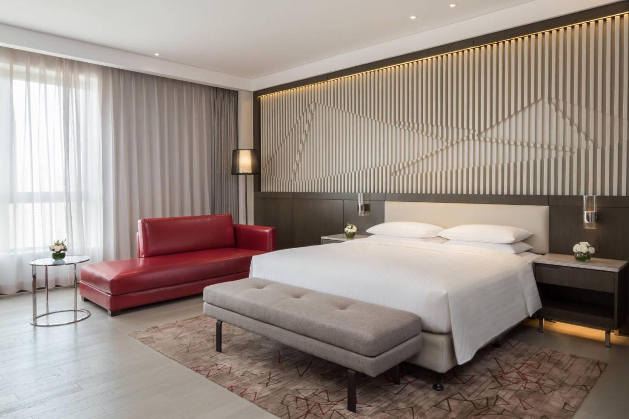 Courtyard By Marriott Tianjin Hongqiao Hotel Bagian luar foto