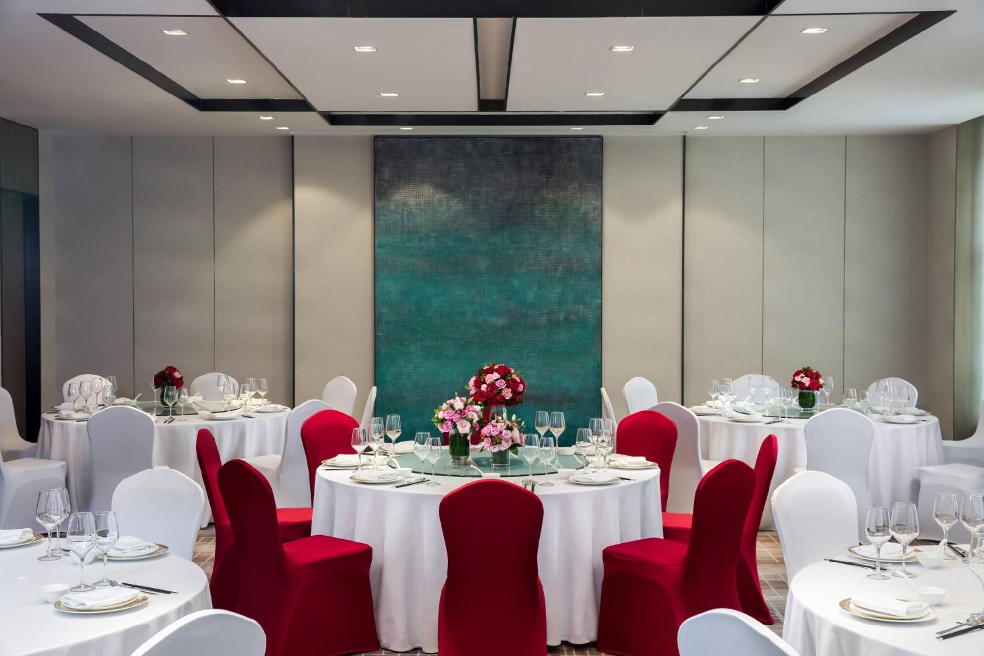 Courtyard By Marriott Tianjin Hongqiao Hotel Bagian luar foto